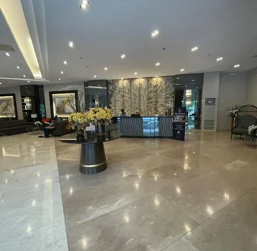 Fame Residences Edsa Shaw Mrt Shangrila Megamall Apartment